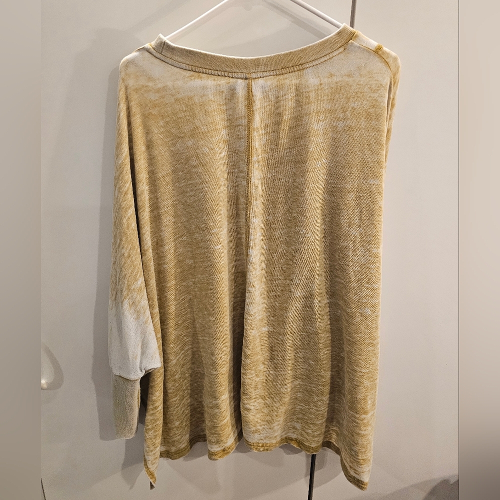 Akemi & Kin M/L Yellow Medium Long Sleeve Oversized Top - Picture 4 of 5